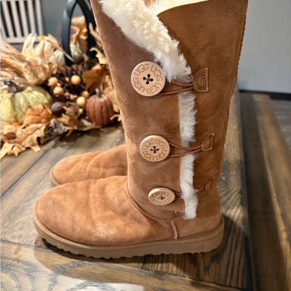 UGG Chestnut Suede Boots with Button Accents - Picture 2 of 11